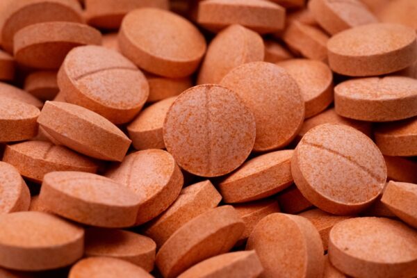 StrawNana Kratom Tablets Pile